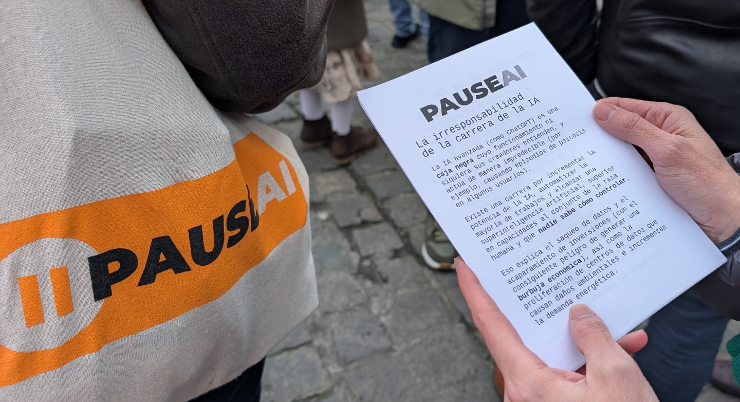 Folleto sobre los riesgos de la carrera de la IA.